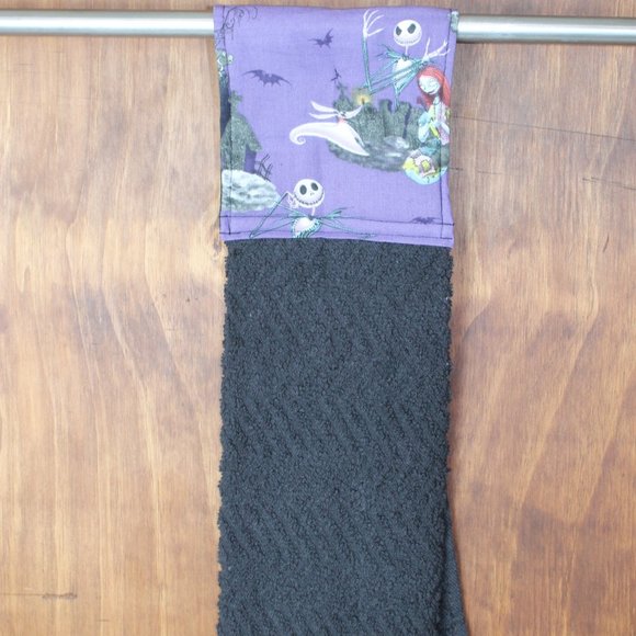 NIGHTMARE BEFORE CHRISTMAS HAND TOWEL PURPLE & BLACK PRINT HANDMADE HANGING REV - Picture 4 of 4